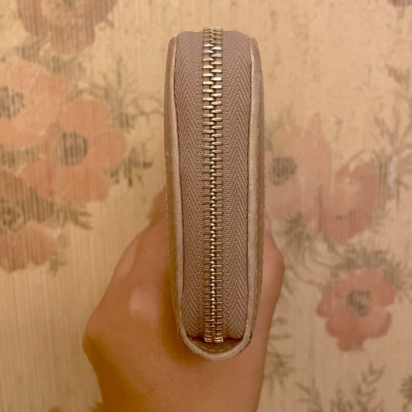 Gucci light champagne pink Leather long Wallet - Picture 6 of 13